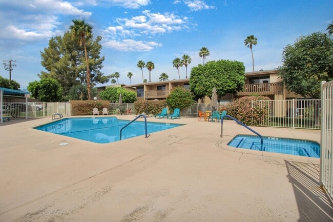 Building Photo - 77845 California Dr