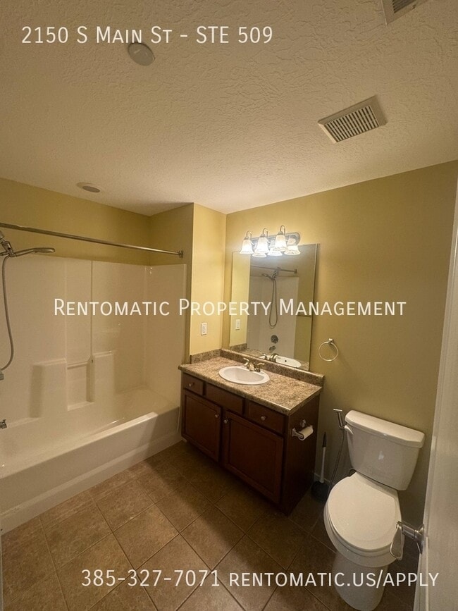 Building Photo - 2150 S Main St