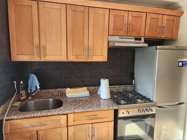 Building Photo - 6155 98th St