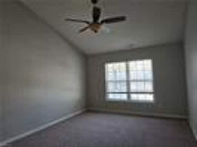 Building Photo - Providence Pointe