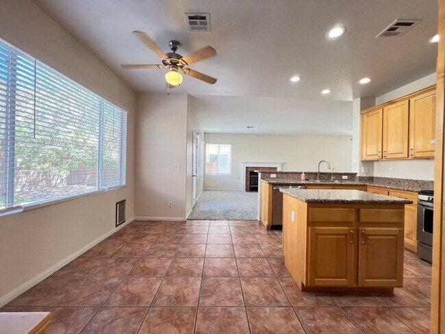 Building Photo - 9924 Antelope Canyon Ave