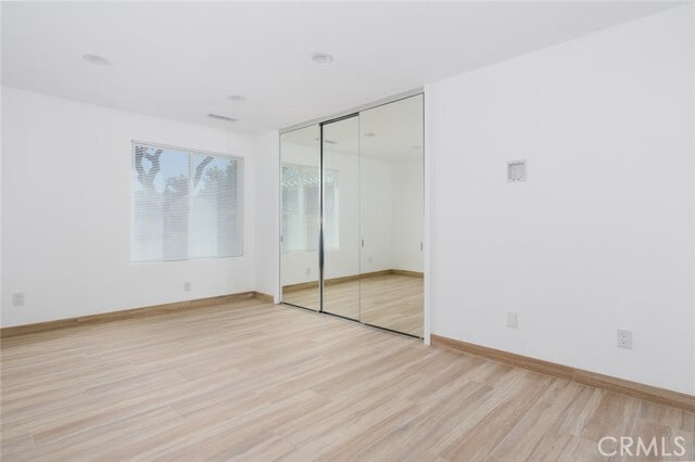 Building Photo - 3410 S Woodland Pl