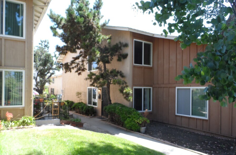 Building Photo - 6633 Stonepine Ln
