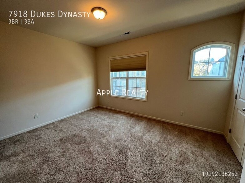 Building Photo - 7918 Dukes Dynasty Dr