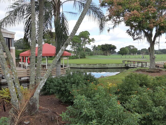 Building Photo - Annual turnkey furnished 1/1 ground floor ...