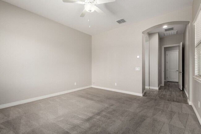 Building Photo - 20273 E Raven Dr