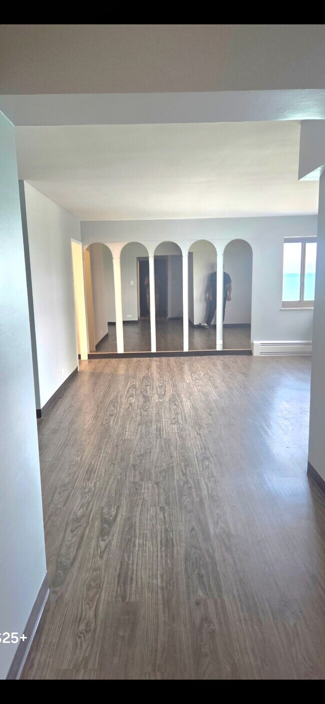 Building Photo - Lake Terrace Condominiums