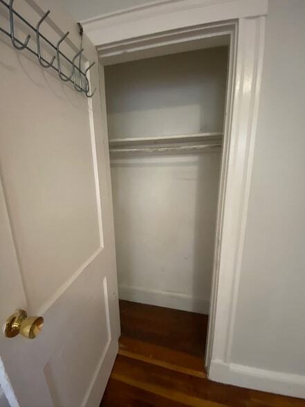 Building Photo - 97 Chester St