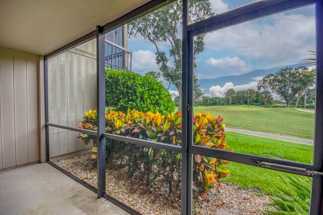 Building Photo - 18429 SE Wood Haven Ln