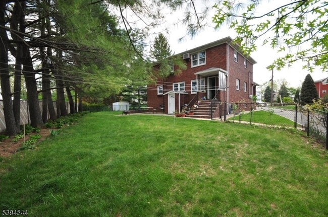 Building Photo - 23 Gleeson Dr