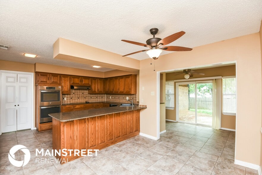 Building Photo - 4614 Branchview Dr