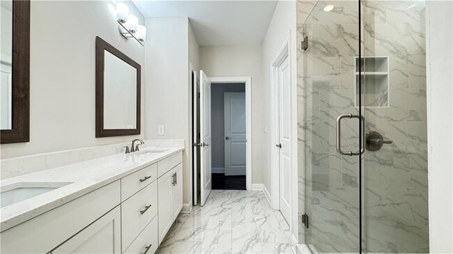 Building Photo - 750 Fieldcrest Park Ln