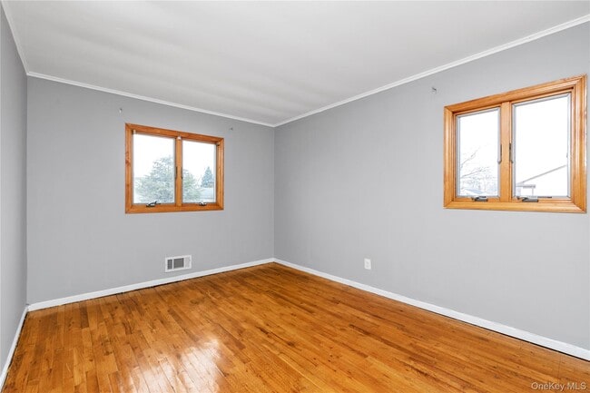 Building Photo - 5 Glenbrook Rd