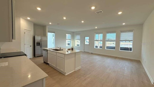 Building Photo - 5147 Natalia Dr