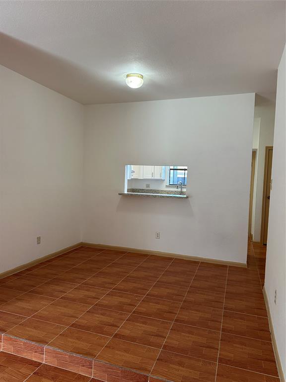 Building Photo - 3150 Walnut Bend Ln