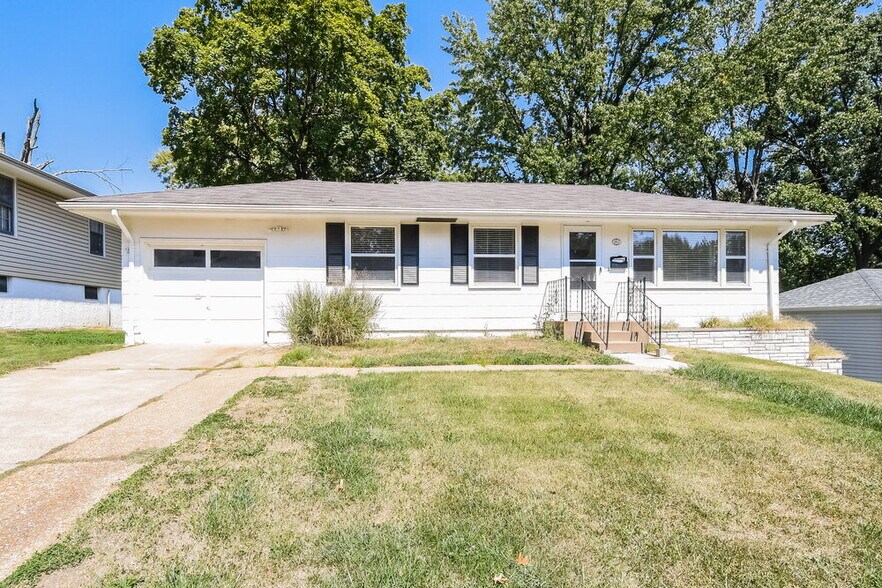 Primary Photo - 1413 Corinth Dr