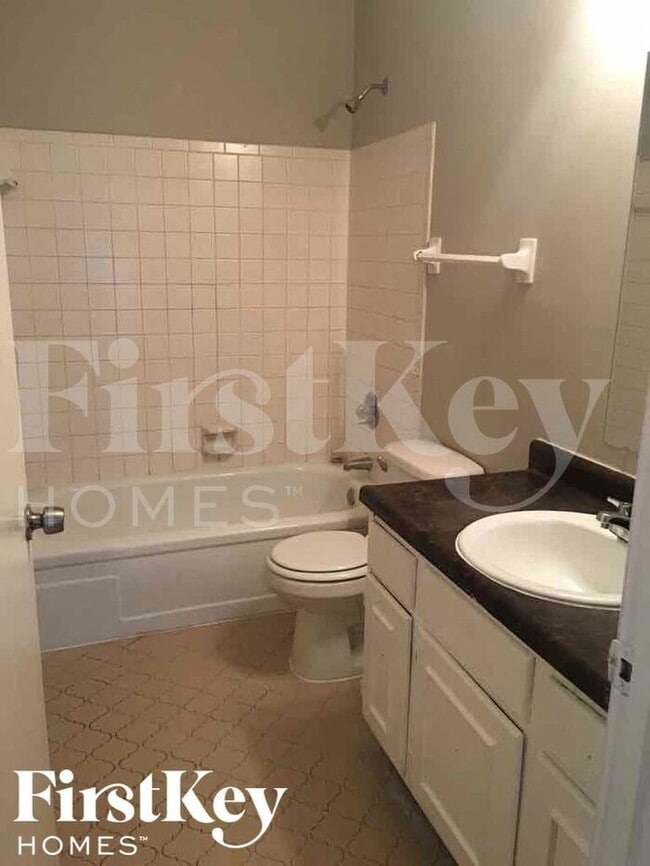 Building Photo - 6056 New Leaf Ln