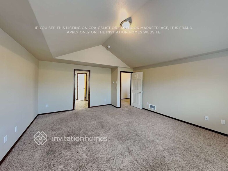 Building Photo - 4822 145th Pl NE