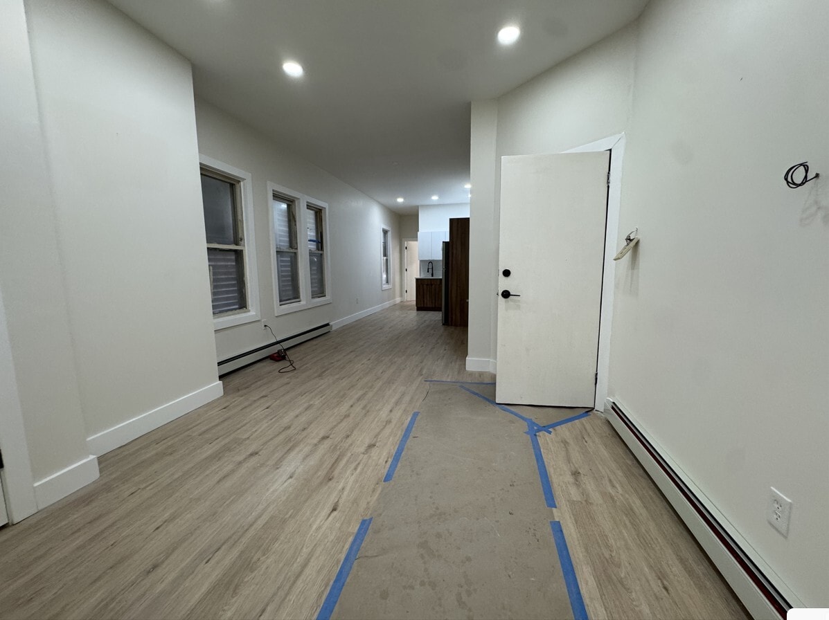 184 Virginia Ave 1 - 186 Virginia Ave
