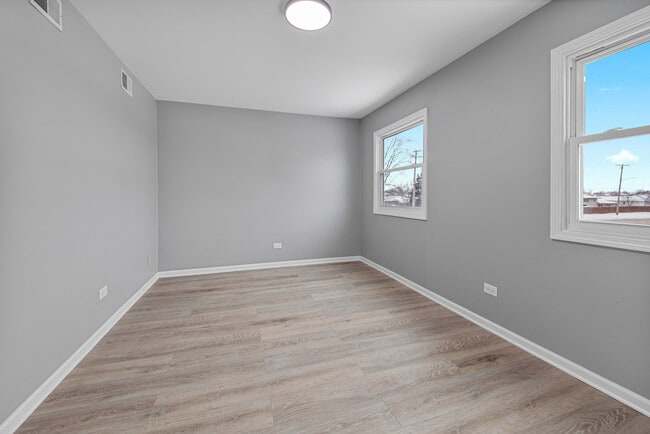 Building Photo - 7968 163rd Pl