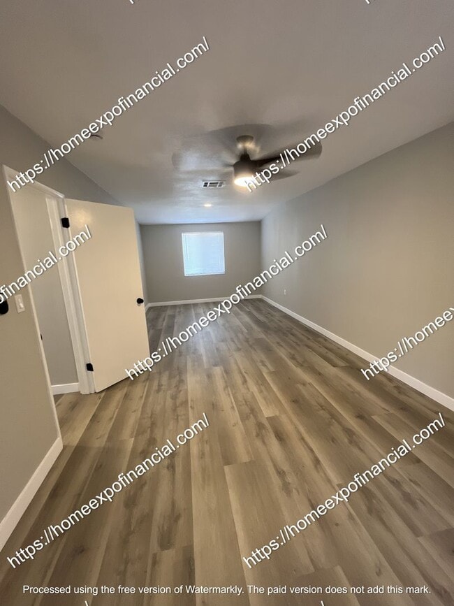 Building Photo - Nice House For Rent