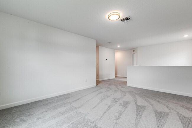 Building Photo - 3170 Streng Ln