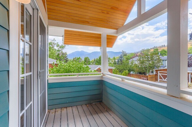 Building Photo - Beautiful Fully Furnished New Build in Newlands