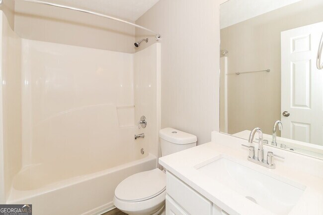Building Photo - 698 Clairidge Elm Trail SW