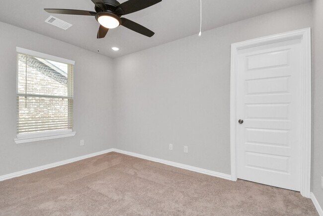 Building Photo - 4634 Aurora Glen Dr