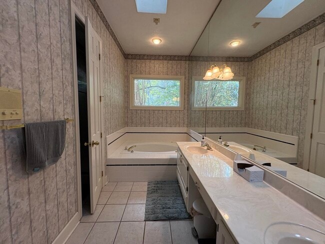 Building Photo - 1661 Vintage Ridge Ct