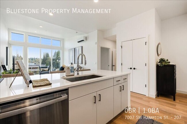 Building Photo - 7007 SW Hampton St