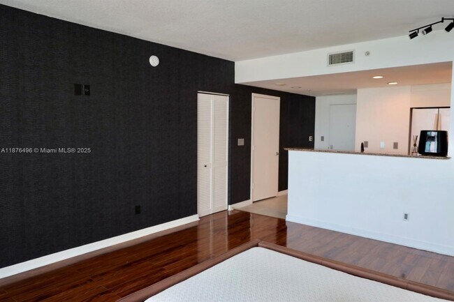 Building Photo - 325 S Biscayne Blvd