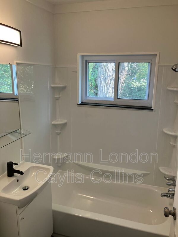 Building Photo - 4124 N Lindbergh Blvd