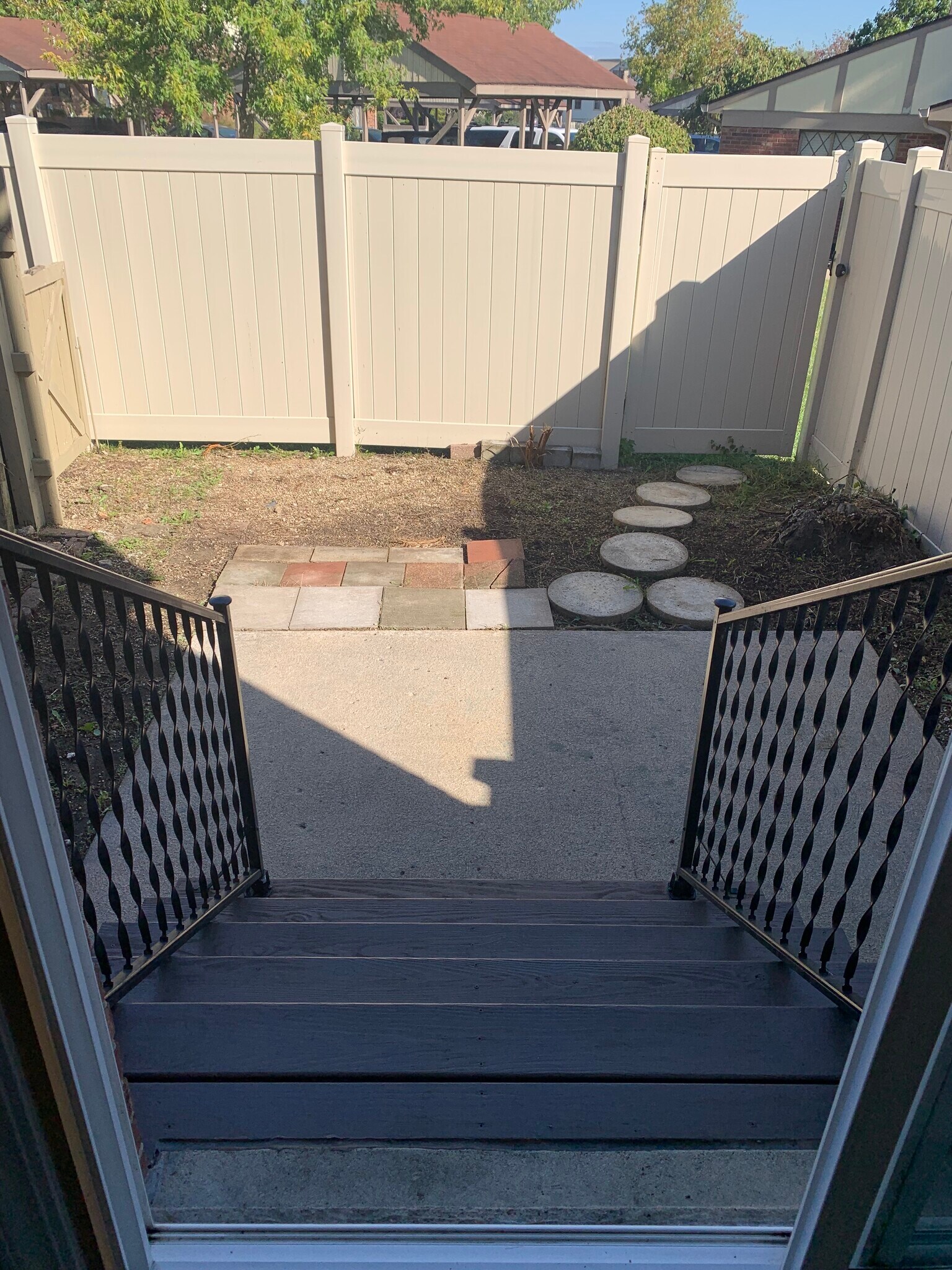 Building Photo - 447 Lockhaven Ct