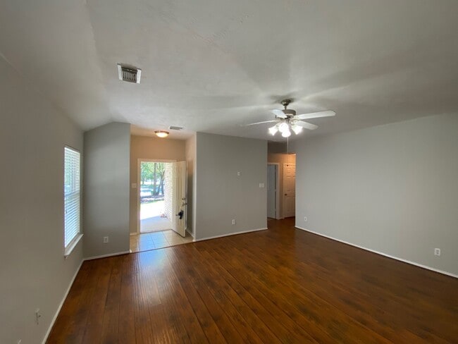 Building Photo - 38 W Sage Creek Pl