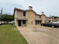 Building Photo - 1610 Sun Valley Dr