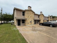 Building Photo - 1610 Sun Valley Dr