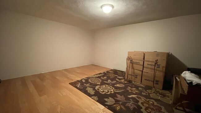 Building Photo - 608 Tremont St