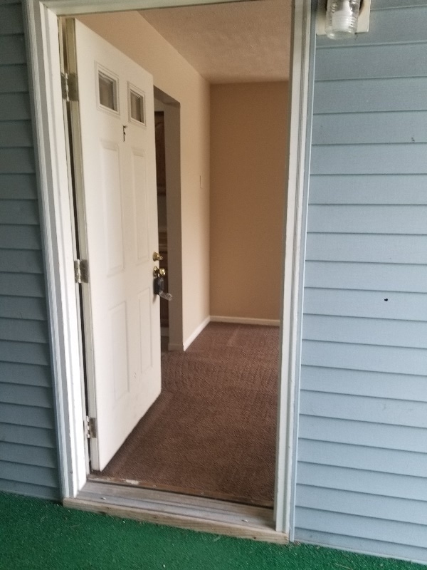 Building Photo - 4247 Sabin Dr