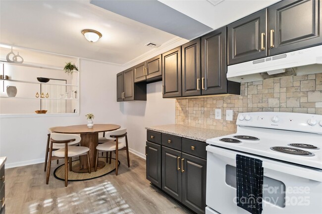 Building Photo - 4803 Spring Lake Dr