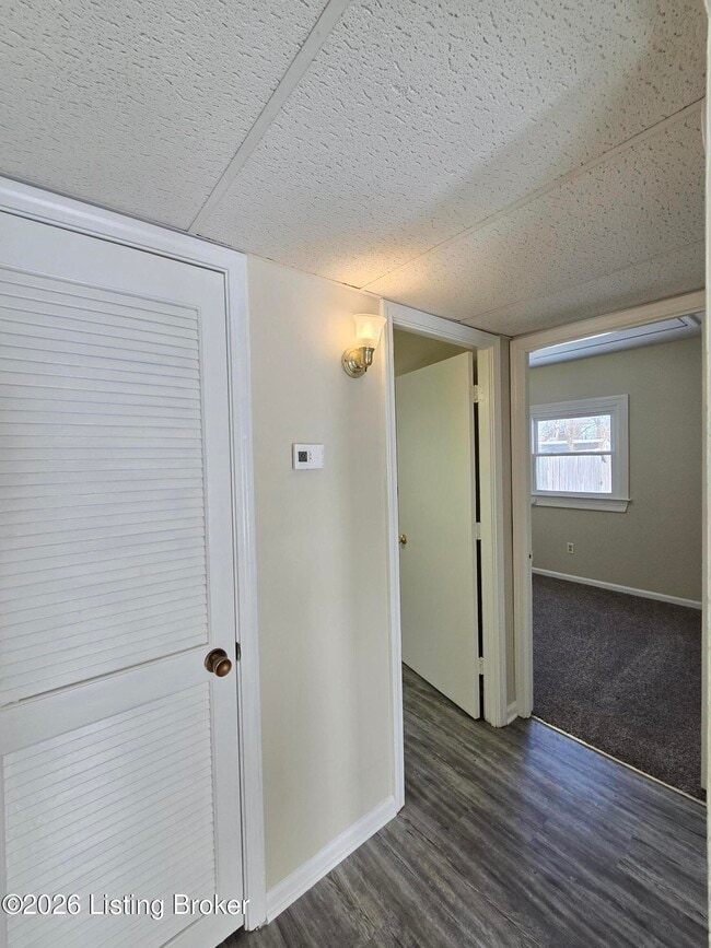 Building Photo - 214 Alpha Ave