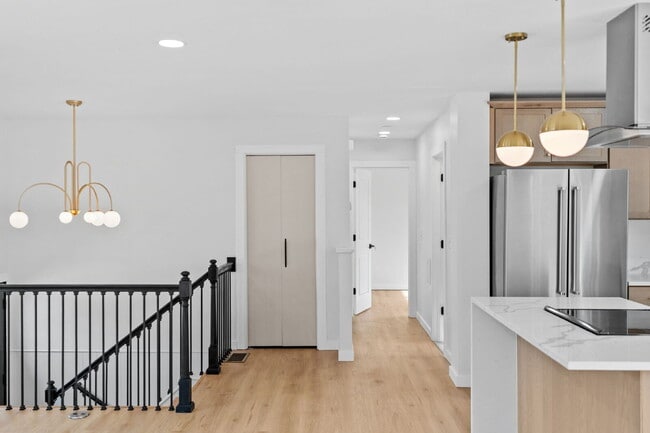 Building Photo - "Charming 4-Bedroom Home with Granite Elegance in Lino Lakes – 2584 Sq Ft of Comfort!"