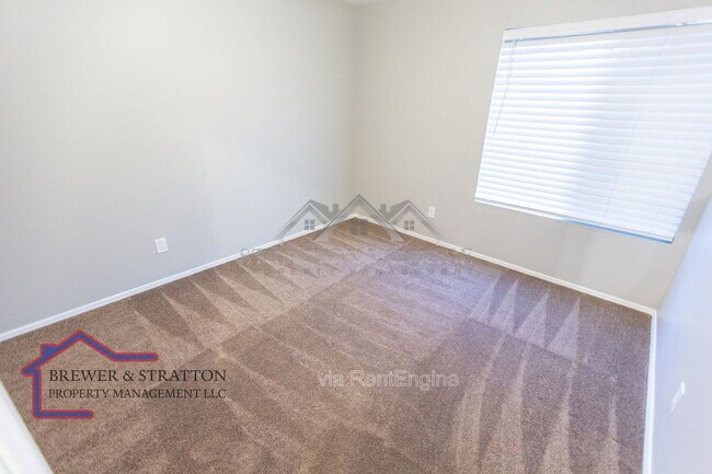 Building Photo - 1431 E Encinas Ave