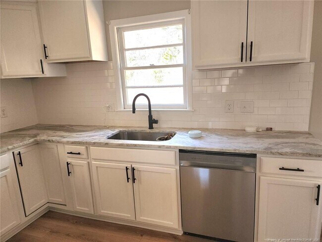 Building Photo - 1018 Appalachin Dr