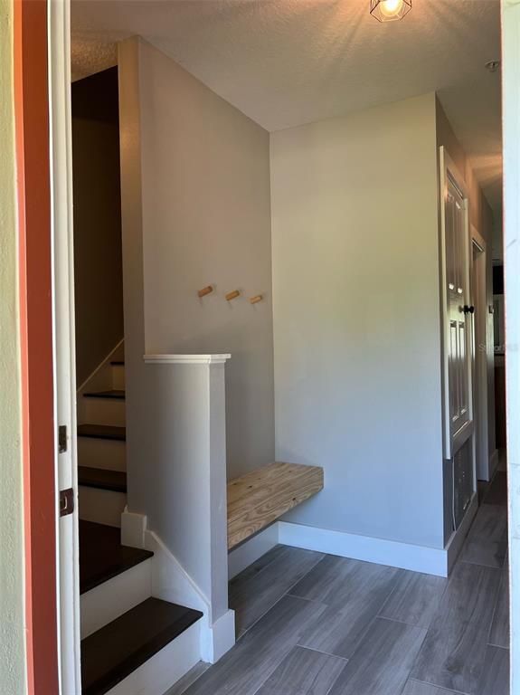 Building Photo - 9724 Tivoli Villa Dr
