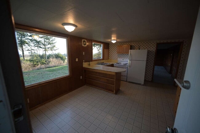 Building Photo - 2 bed 1 bath in a country setting