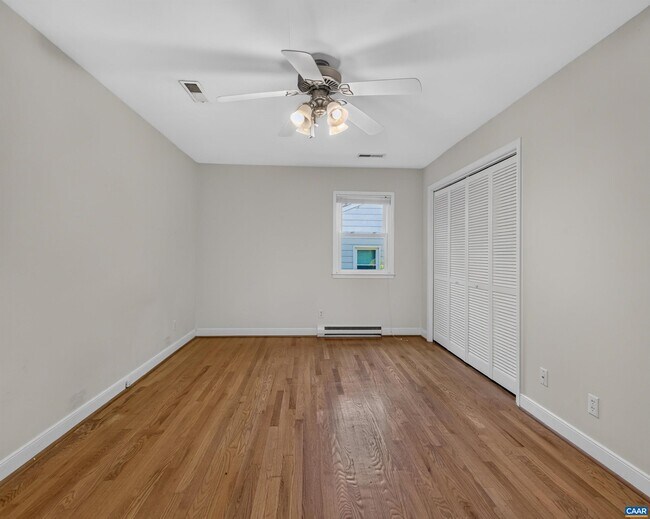 Building Photo - 308 Eastbrook Dr