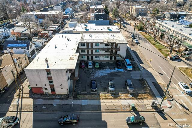 Building Photo - 590 Logan St