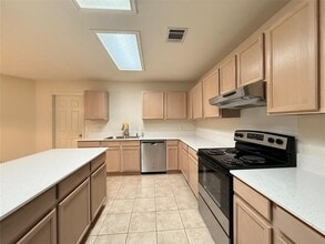 Building Photo - 12940 Dionysus Dr