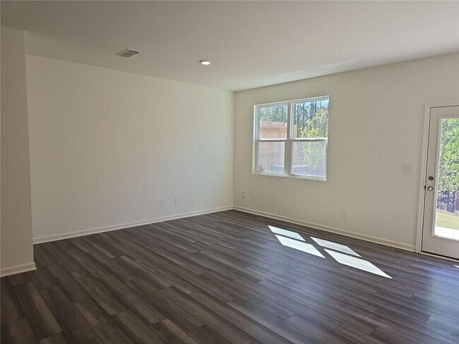 Building Photo - 3560 Eagle Ct